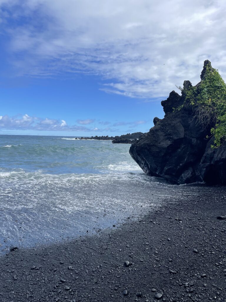 Waianapanapa Black Sand Beach